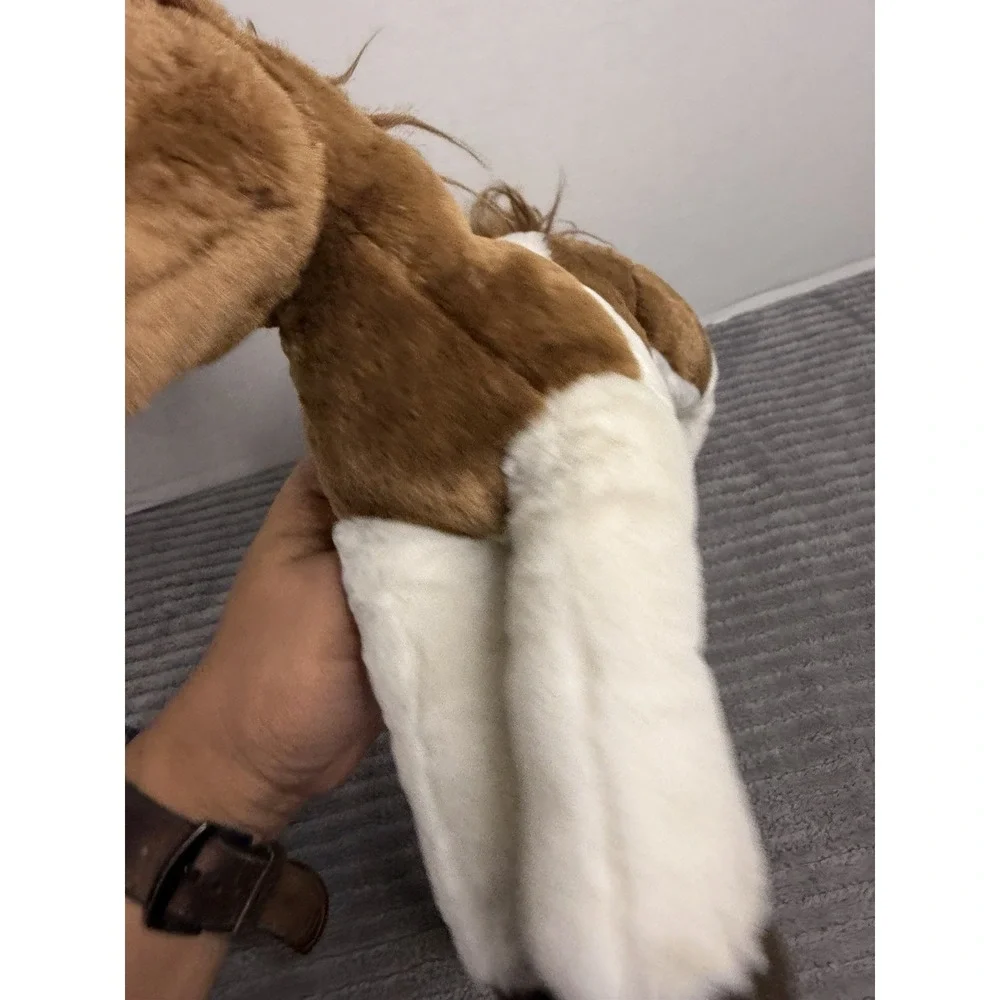 Aurora tan white